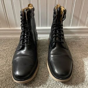Cole Haan dress/casual Mens 9.5 M boots.